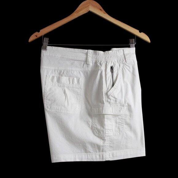 George Mid-rise Cargo Shorts - Picture 3 of 15